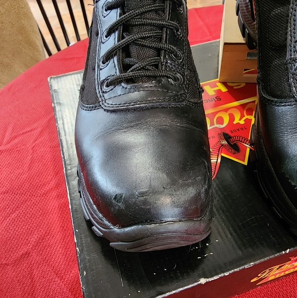 Men's Waterproof Thorogood boots - Picture 3 of 9